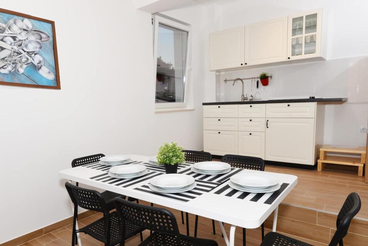 Apartment Avada Novalja Kültér fotó