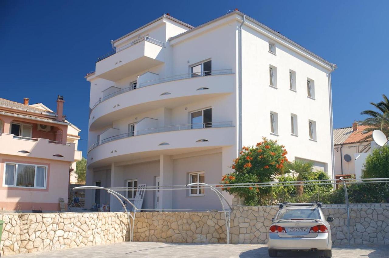 Apartment Avada Novalja Kültér fotó