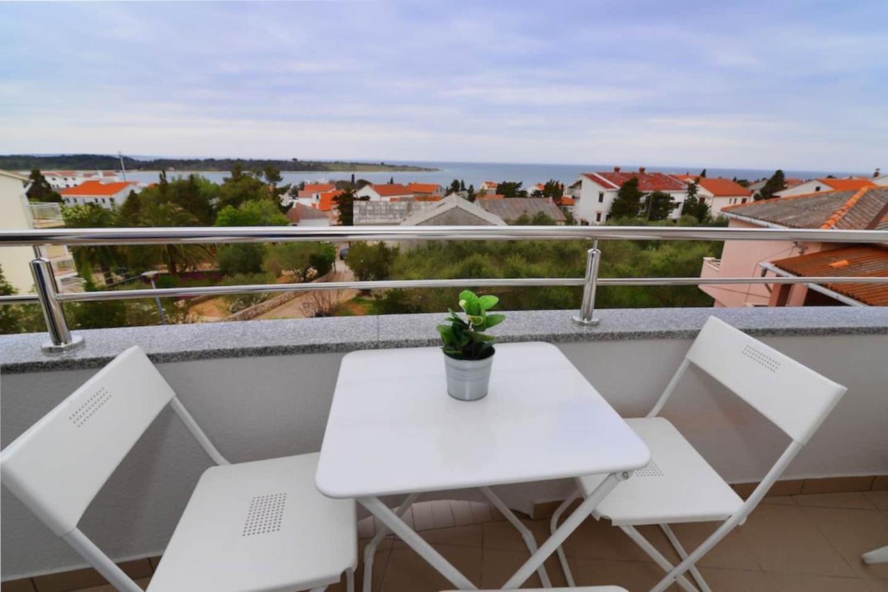Apartment Avada Novalja Kültér fotó